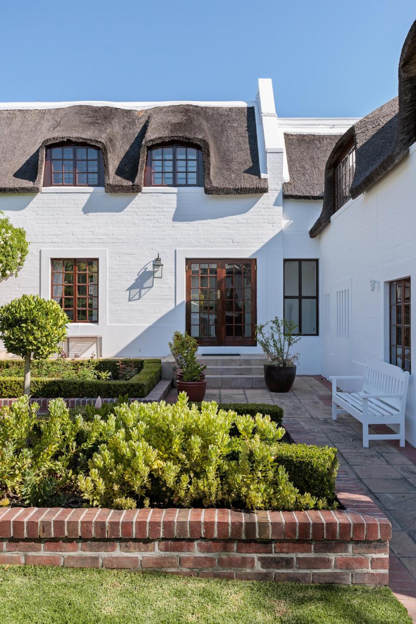 Die Rietdak - Reetdachhaus Mit Vier Schlafzimmern Cape Town Ngoại thất bức ảnh