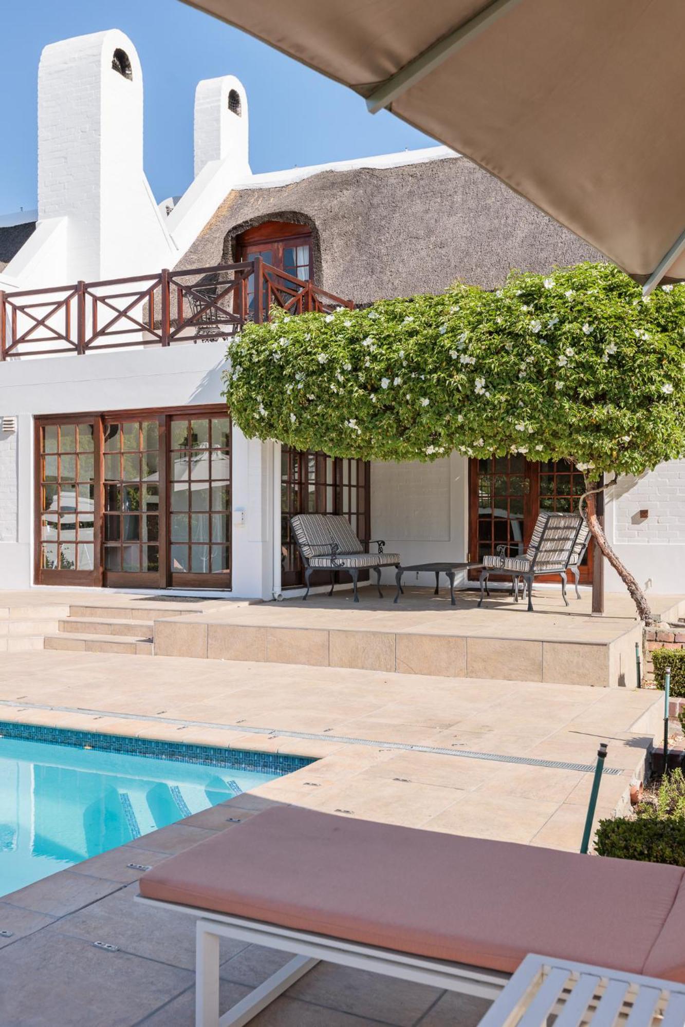 Die Rietdak - Reetdachhaus Mit Vier Schlafzimmern Cape Town Ngoại thất bức ảnh