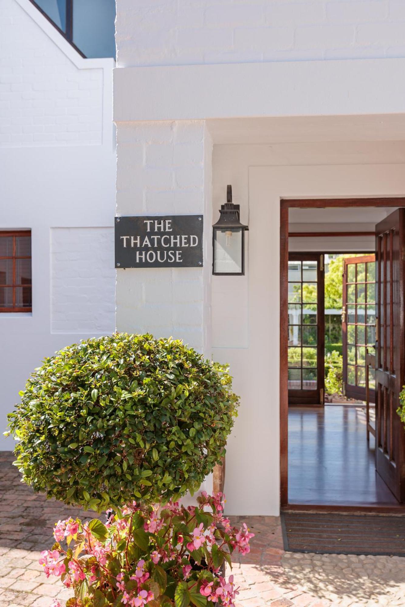 Die Rietdak - Reetdachhaus Mit Vier Schlafzimmern Cape Town Ngoại thất bức ảnh