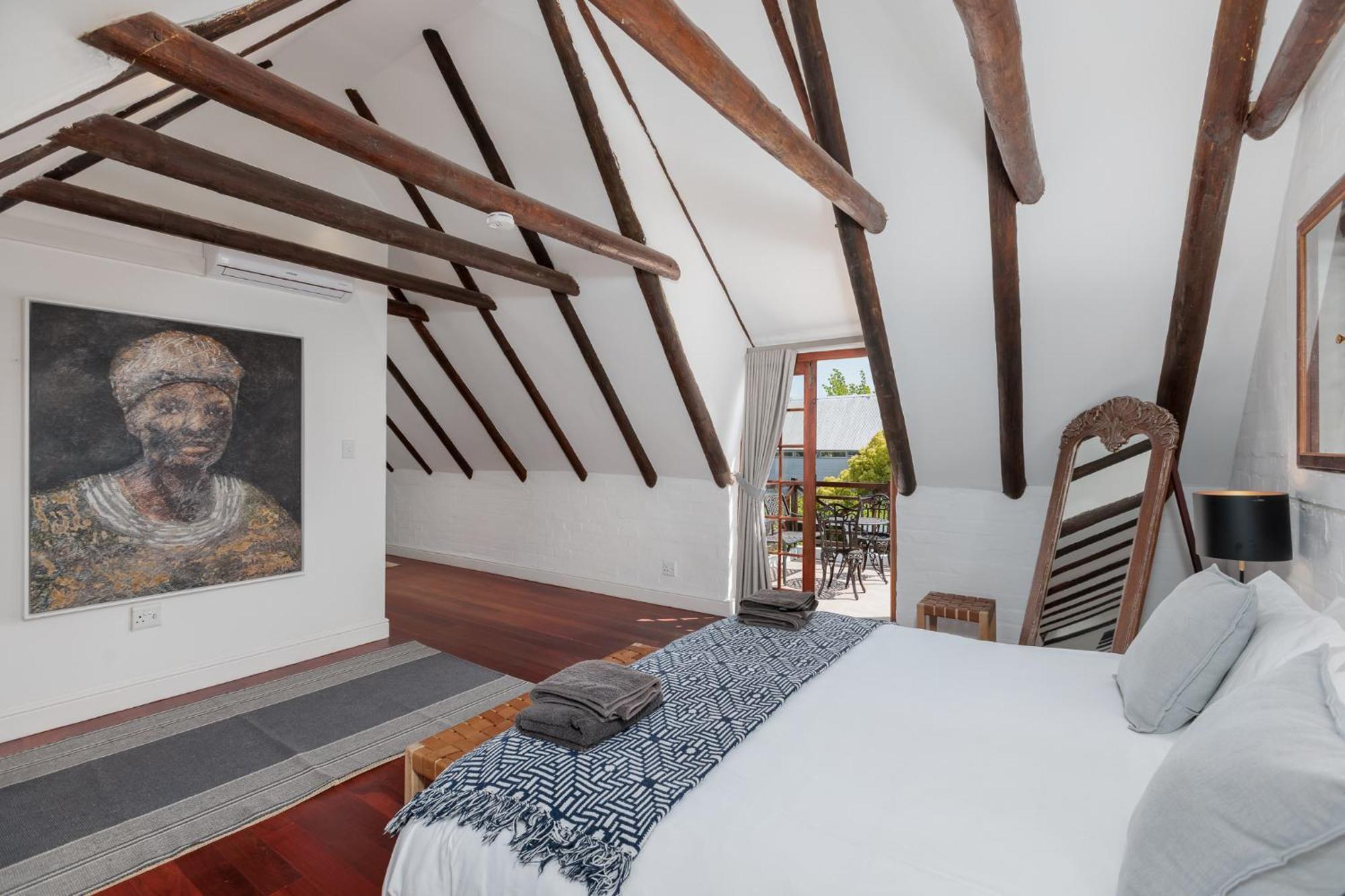 Die Rietdak - Reetdachhaus Mit Vier Schlafzimmern Cape Town Ngoại thất bức ảnh