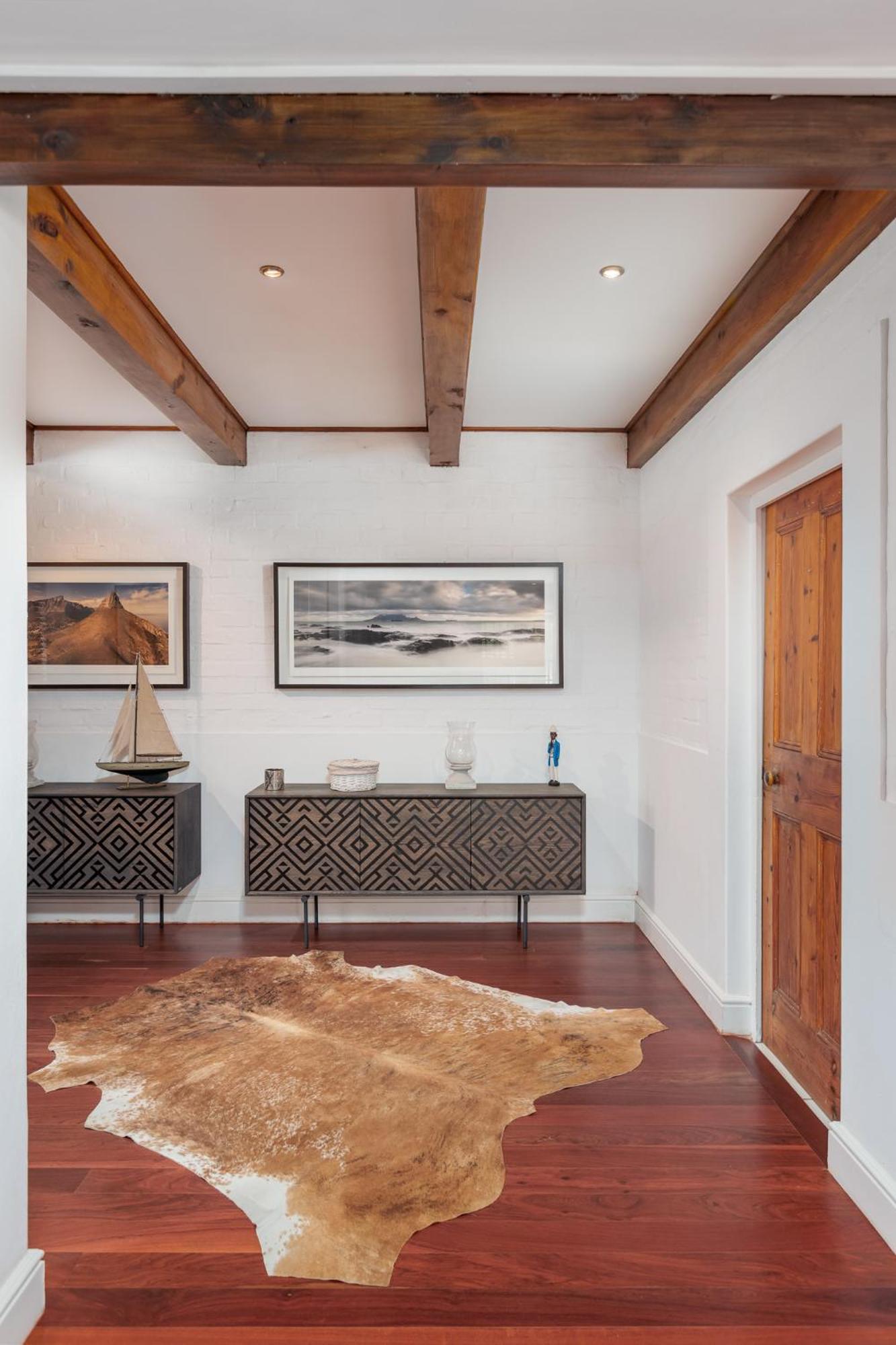 Die Rietdak - Reetdachhaus Mit Vier Schlafzimmern Cape Town Ngoại thất bức ảnh